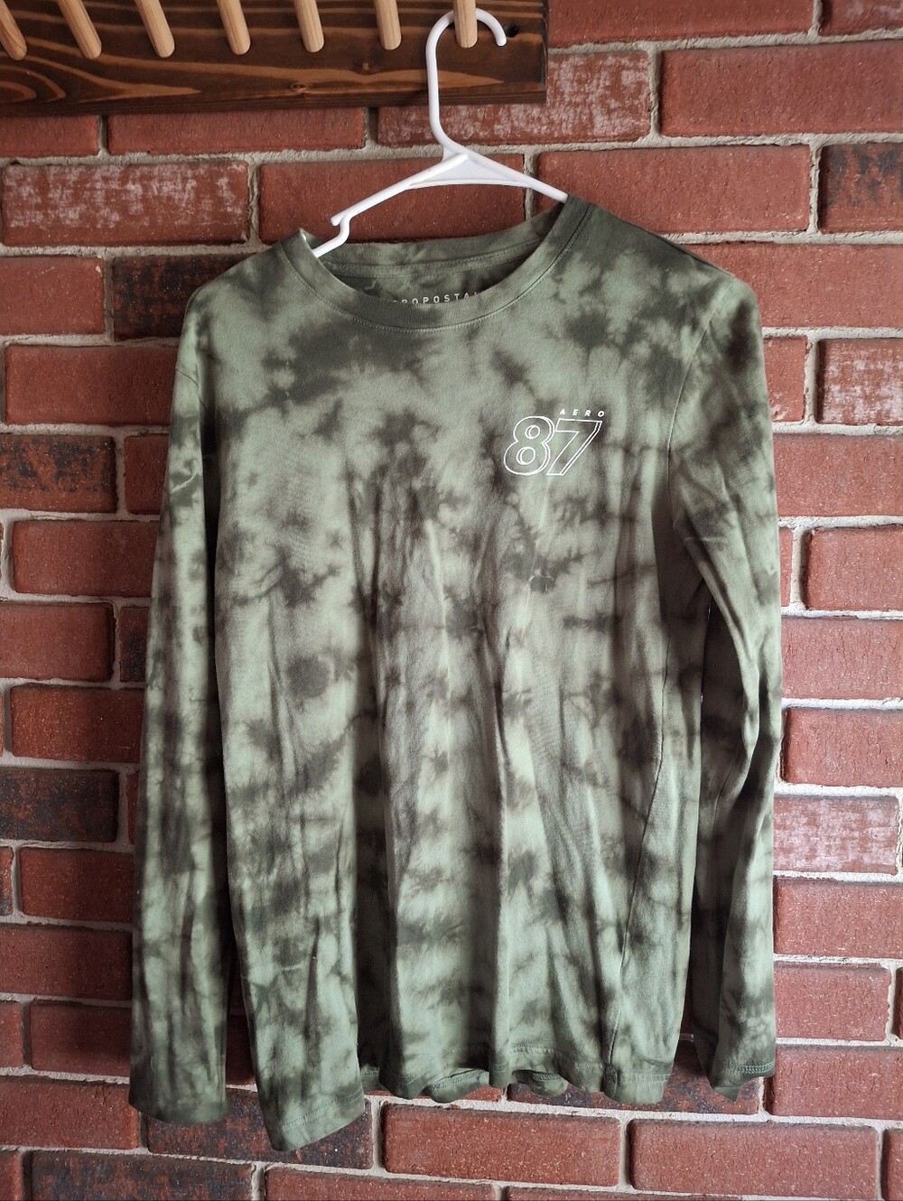 Aeropostale green tie-dye long sleeve shirt Size S